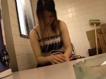 新人バイトへ婦女暴行しハメ撮りする冷酷店長の個人撮影動画が流出!!