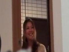 家に遊びに来た男友達に内緒に隠しカメラで盗撮SEX!!