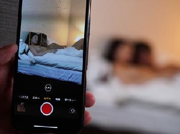 学生時代にオレをイジメていた女がセレブ人妻!?復讐を決めたオレは遂に浮気現場を見つけて…