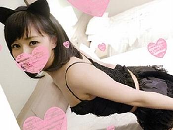 夫とは絶対にしないコスプレ膣射性交をする変態素人人妻