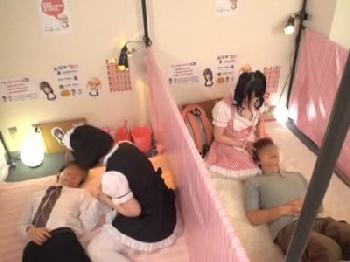 メイドリフレの禁断裏オプ→隣の客に絶対聞こえる大声で本番顔面射精サービス