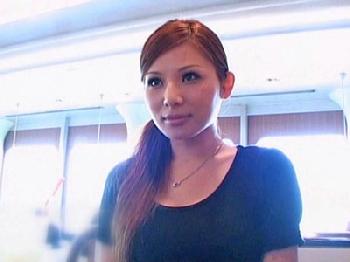 凛々しい顔立ちとは裏腹に性的マゾヒズム障害を持つ素人ギャル