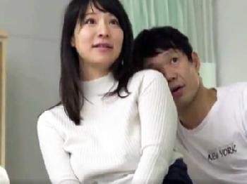 父親に隠れて密かに母子交尾を楽しむ変態親子