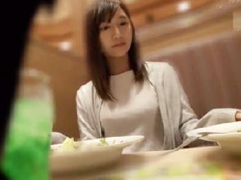 渋谷でナンパした清純女子大生を自宅に持ち帰り即挿入