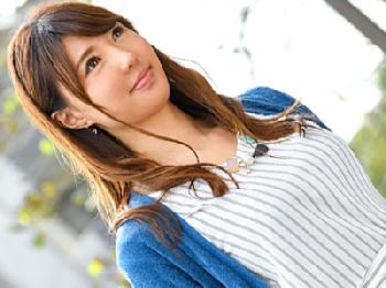 セレブ人妻をナンパし自宅に押しかけ中出し性交