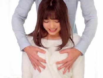 だという腰振り上手な現役女子大生がデビュー作で性行為