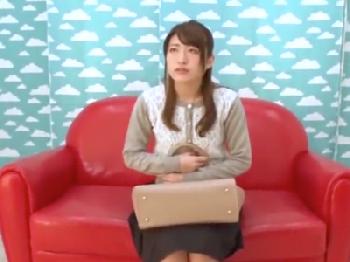 キュートな素人さんがチェリーボーイの筆おろしに挑む!!