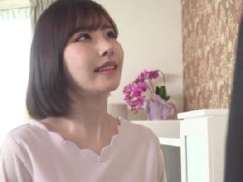 スタイル抜群の綺麗な人妻が夫以外の男にピストン性交股間の穴に直接射精されて→着床