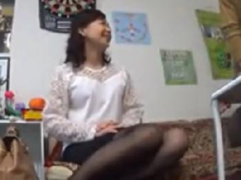 若い男に誘われて喜んでたら膣内射精された熟女人妻