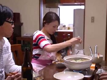 夫が仕組んだ巧妙なワナ!!他人に寝取られた巨乳人妻は夫ペニスよりも感じて…