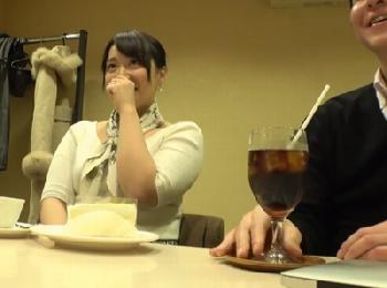 ムチッとした官能的な肉体の巨乳の32歳。フェロモンも肉も汁もだだ漏れな貪欲性的欲望の塊♡