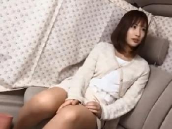 素人人妻ナンパ→センズリ鑑賞だけのはずがノリノリ中出し受け入れるビッチ