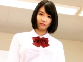 感度が凄く良好な早漏おめこの美少女女子校生が校内で性行為でハメ潮を撒き散らしながら大絶頂W