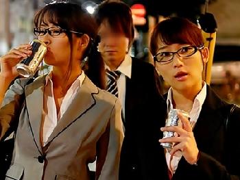 先輩ダブル痴女に死ぬほど絶頂させられる相部屋ハーレム3P