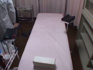 優しい爆乳人妻がムラっときた童貞甥を見かねて筆おろしSEX♡