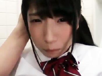 拉致った女子校生を便所に連れ込み怯えてるのにガン無視してイラマチオ強姦W