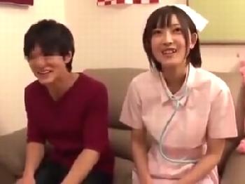 ナースコスプレの巨乳っ娘が一般男性宅を訪問し至高の性的奉仕!!
