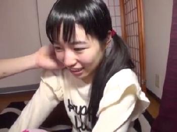 貧乳童顔娘を大人ペニスで調教