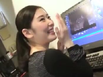 痴漢魔に本屋で中出し性暴行される清純女子校生