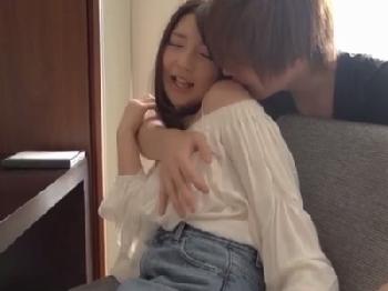 清楚系素人人妻がイケメンペニスの感触に恍惚エクスタシー