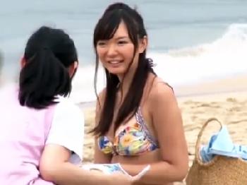 授乳手コキで少年の肉棒を勃起させて挿入に持ち込むバストが大きい痴女