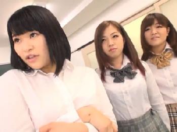 お客さんの要望を拒絶できない押しに弱いエステ師にハードピストン本番