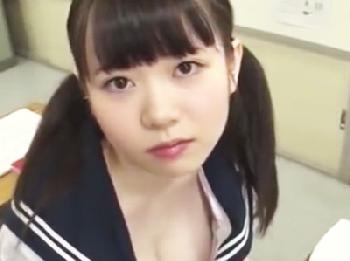 発育の良すぎるおっぱいのせいで男子に狙われ犯される女子校生