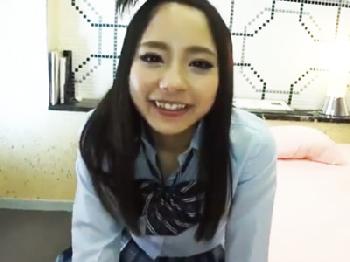 女子校生好きの親父ハメ撮り竿師達が神レベルギャルを連続輪姦ハメ撮り