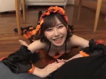 未亡人が借金取りに脅され夫の借金返済の為に義父の腹上死を狙う