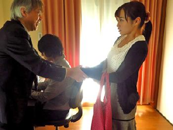 小説家の夫をデビューさせた編集者が妻を寝取られ