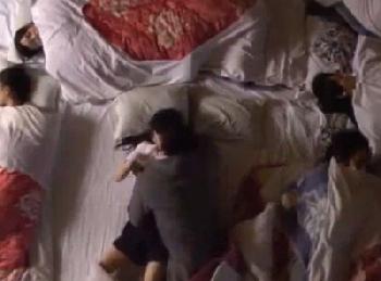 部活の合宿中毎晩SEX!!昼は体力を残し…周りは寝静まる頃に声殺しハッスルタイム!!