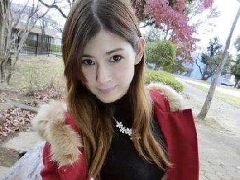 18歳・パイパン・ハーフ美少女…最強属性合わせ持った天使との中出し個人撮影