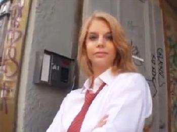 ゲーム欲しさに援交する美少女女子校生