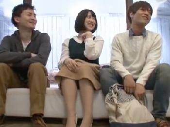 友人の彼女と2人きりにし寝取らせる悪趣味マジックミラー号