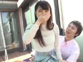 媚薬を盛られ感度抜群になった人妻達を性行為する!!