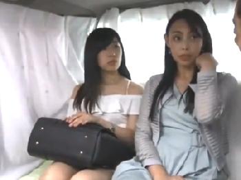 熟練の手口で捕まえた素人母娘を纏めてホテルに連れ込んで3P性交