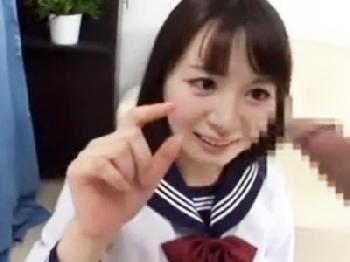 ミニスカート女子校生のパンティを覗きながらセンズリしてたら神展開にW