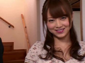 性的欲望を持て余した兄嫁が義弟に盗撮されていると知りながら官能的に誘いセックス