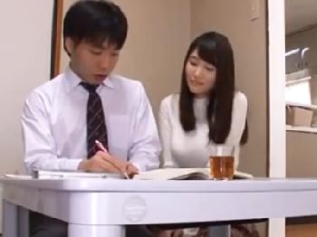 甥が叔母さんにテクの悩みを相談してお試し禁断セックス