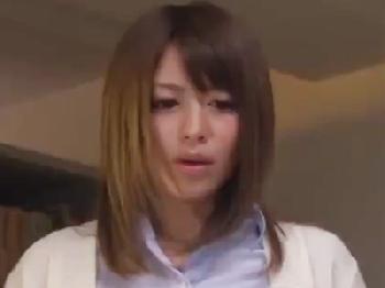 謎の薬で淫らにさせられたお姉さんが薬の力に抗えずコンドーム非装着の膣内射精交尾