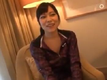 ジムで見つけたキュートな素人娘をインタビューと偽ってホテル連れ込み→挿入成功