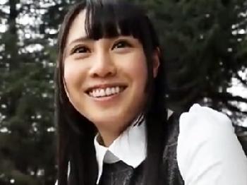 首絞めプレイで涙を流すほど喜ぶマゾ性癖な美少女を調教ハメ撮り