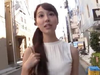 凄くスレンダーな素人美女ナンパ→脱がせたら巨乳だったので中出し精液放出