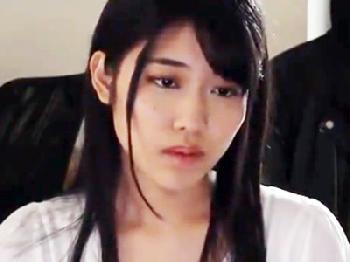 性生活に不満爆発の新婚妻がホームステイ中の黒人に夜這いされ子作りSEXに夢中W