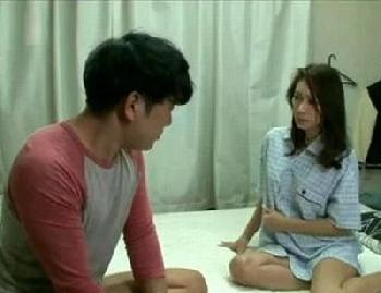 夫婦喧嘩で家を出てきた隣のマダム→傷ついた心と体を癒してあげる密通交尾に発展!!