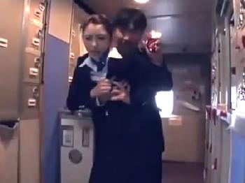 タイムストップの能力を手に入れた残虐男が美女キャビンアテンダントに狙いを定めて激しい性的暴行