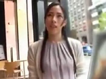 気品あふれる人妻が…あられもない姿で怒涛の絶頂体験