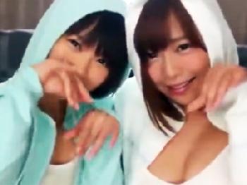 お兄ちゃんが好きでしょうがない二人のチャーミングな妹と熱々肉親性交!!