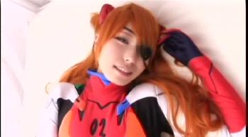 家に連れ込んだ隠れ巨乳のお姉さんを口説いてそのまま挿入