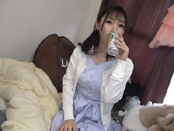 見た目からは想像もできない被虐的な美少女が首輪付けられて連続オーガズム